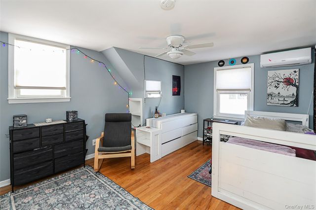 58 Elm Court, New Hyde Park, NY 11040