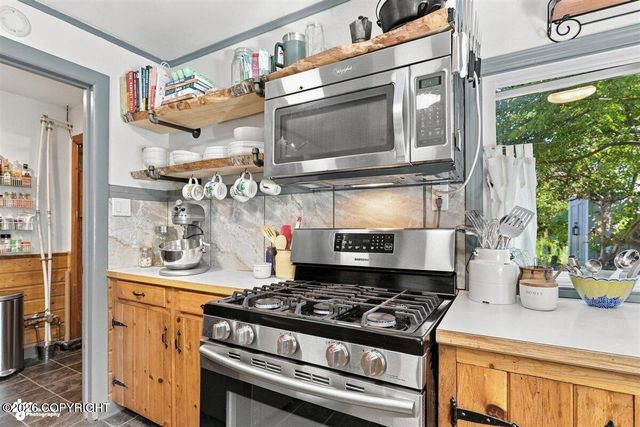 1127 Medfra Street, Anchorage, AK 99501