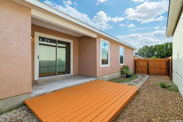 1722 JOY SPG, New Braunfels, TX 78130