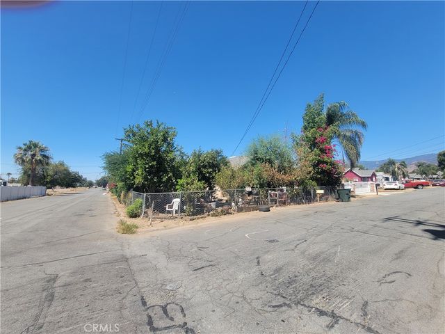 7190 Vine, Highland, CA 92346