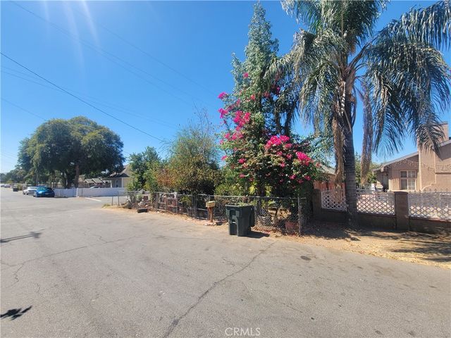 7190 Vine, Highland, CA 92346