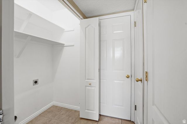 5371 S 600 E, South Ogden, UT 84405