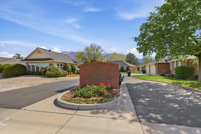 5371 S 600 E, South Ogden, UT 84405