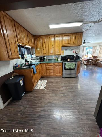 210 B St, Smelterville, ID 83868