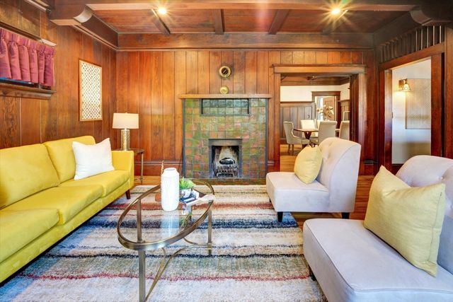 89 Yosemite Avenue, Oakland, CA 94611