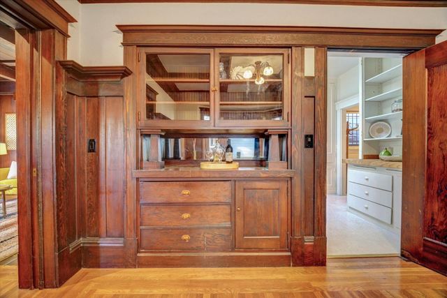 89 Yosemite Avenue, Oakland, CA 94611