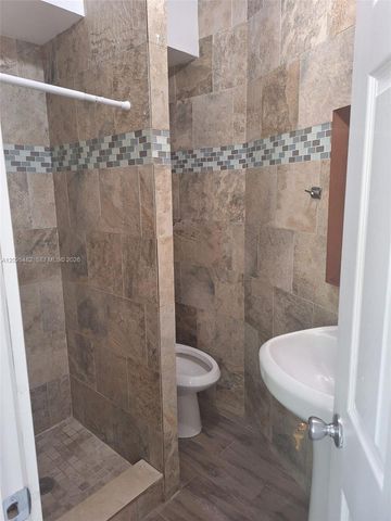 1121 NE 1st Ave 2, Fort Lauderdale, FL 33304