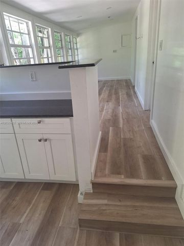 1121 NE 1st Ave 2, Fort Lauderdale, FL 33304