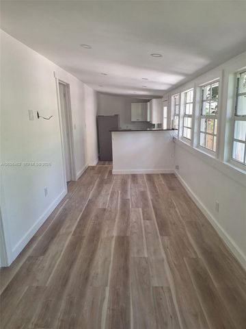 1121 NE 1st Ave 2, Fort Lauderdale, FL 33304