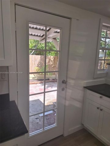 1121 NE 1st Ave 2, Fort Lauderdale, FL 33304