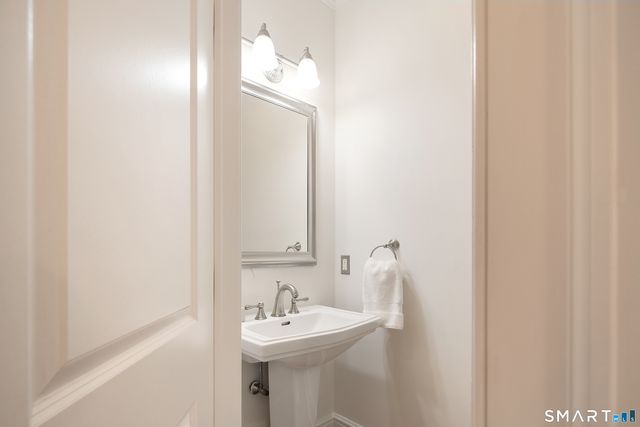 1 Duffys Lane, Darien, CT 06820