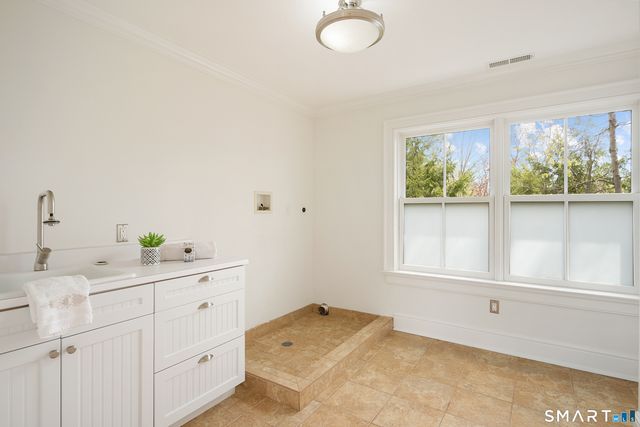 1 Duffys Lane, Darien, CT 06820