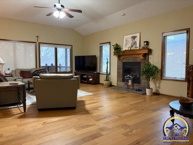 4420 SW Shenandoah RD, Topeka, KS 66610