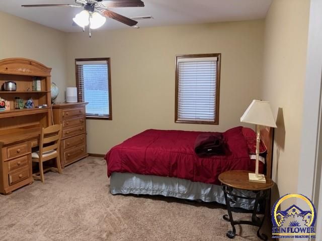 4420 SW Shenandoah RD, Topeka, KS 66610