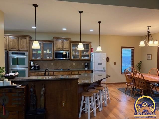 4420 SW Shenandoah RD, Topeka, KS 66610