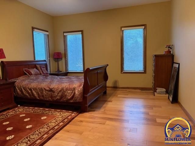 4420 SW Shenandoah RD, Topeka, KS 66610