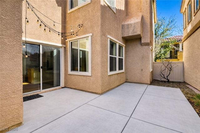 6700 Biltmore Garden Street, Las Vegas, NV 89149