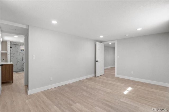 2905 W 39th Avenue, Denver, CO 80211