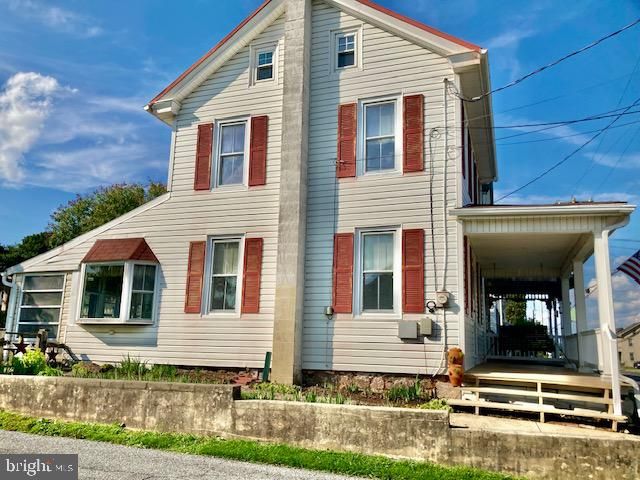 305 BROAD ST, Terre Hill, PA 17519