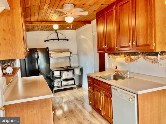 305 BROAD ST, Terre Hill, PA 17519
