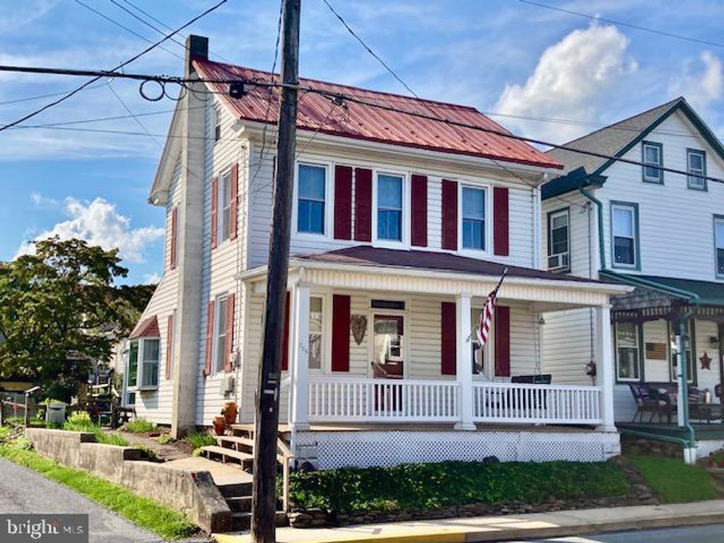 305 BROAD ST, Terre Hill, PA 17519