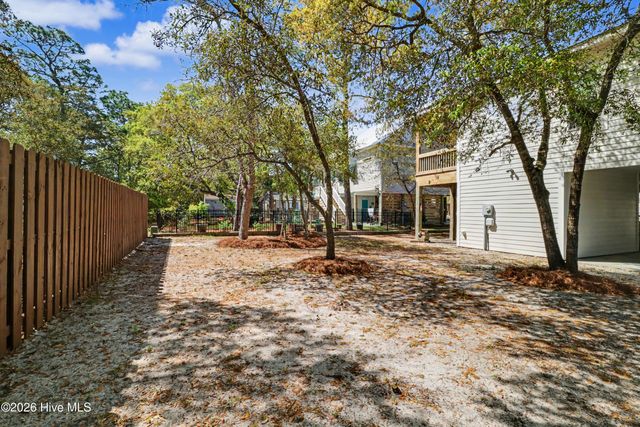 168 NW 6th Street, Oak Island, NC 28465