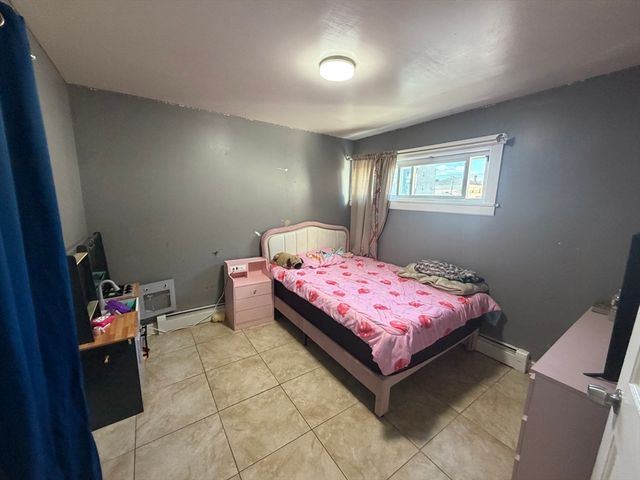 28-32 Chester St, Lawrence, MA 01843