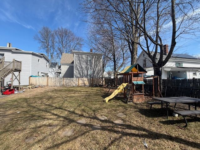 28-32 Chester St, Lawrence, MA 01843