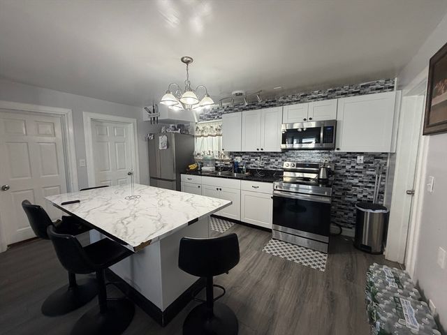 28-32 Chester St, Lawrence, MA 01843