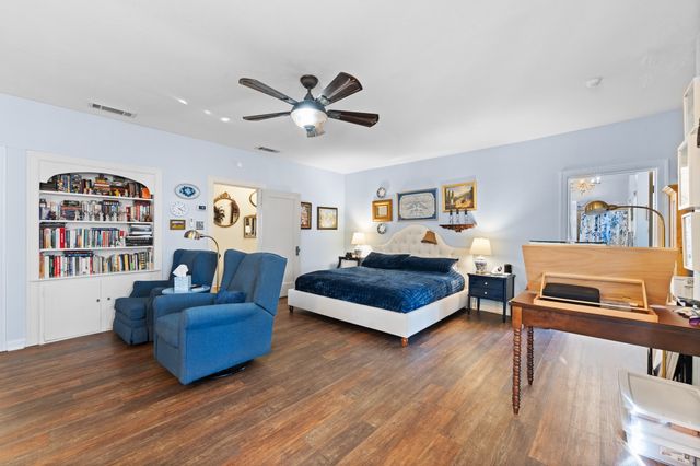 804 Prairie Avenue, Cleburne, TX 76033