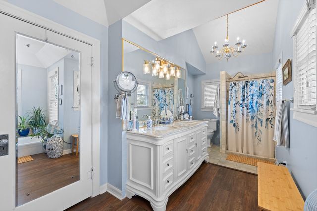 804 Prairie Avenue, Cleburne, TX 76033