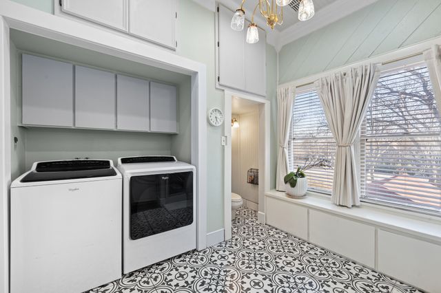 804 Prairie Avenue, Cleburne, TX 76033