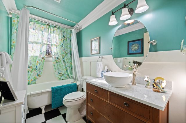 804 Prairie Avenue, Cleburne, TX 76033