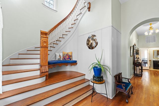 804 Prairie Avenue, Cleburne, TX 76033