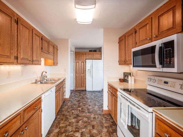 1000 Urlin Avenue, 920, Columbus, OH 43212