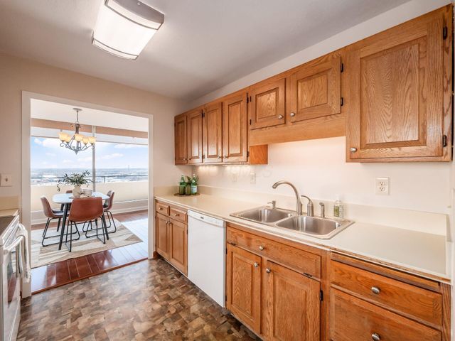 1000 Urlin Avenue, 920, Columbus, OH 43212