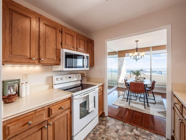 1000 Urlin Avenue, 920, Columbus, OH 43212