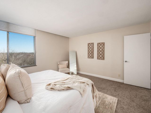 1000 Urlin Avenue, 920, Columbus, OH 43212