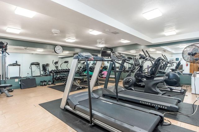 1000 Urlin Avenue, 920, Columbus, OH 43212