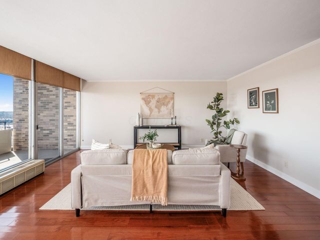 1000 Urlin Avenue, 920, Columbus, OH 43212