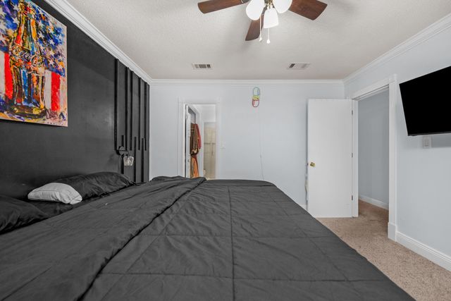 714 Little Crescent Street, Fort Walton Beach, FL 32547