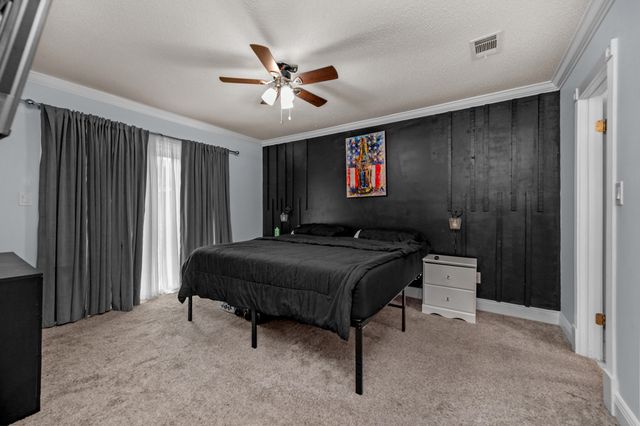 714 Little Crescent Street, Fort Walton Beach, FL 32547