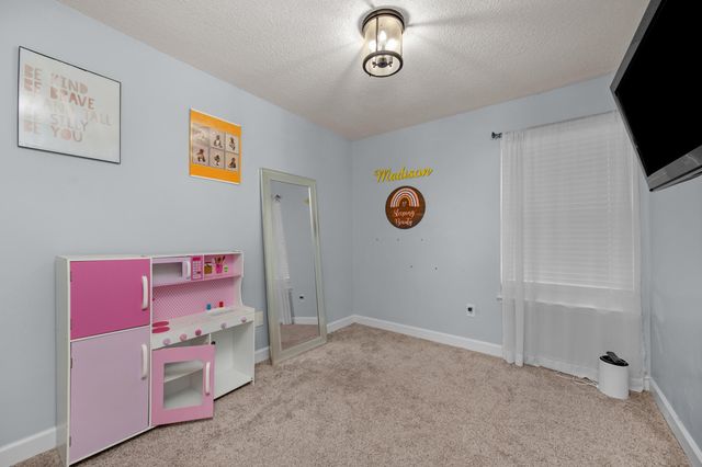 714 Little Crescent Street, Fort Walton Beach, FL 32547