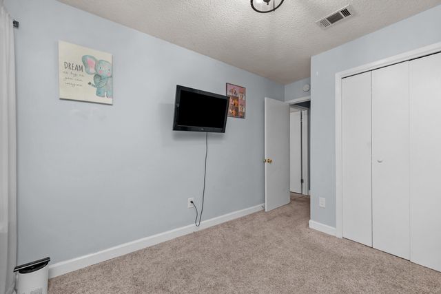 714 Little Crescent Street, Fort Walton Beach, FL 32547