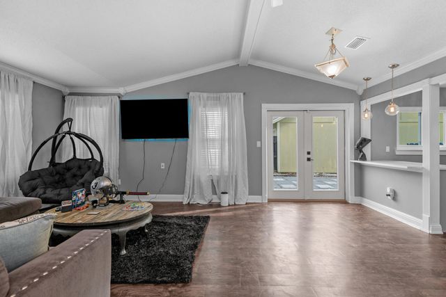 714 Little Crescent Street, Fort Walton Beach, FL 32547