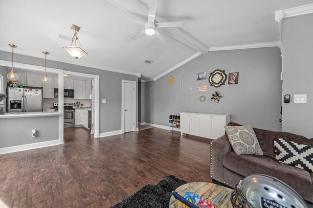 714 Little Crescent Street, Fort Walton Beach, FL 32547