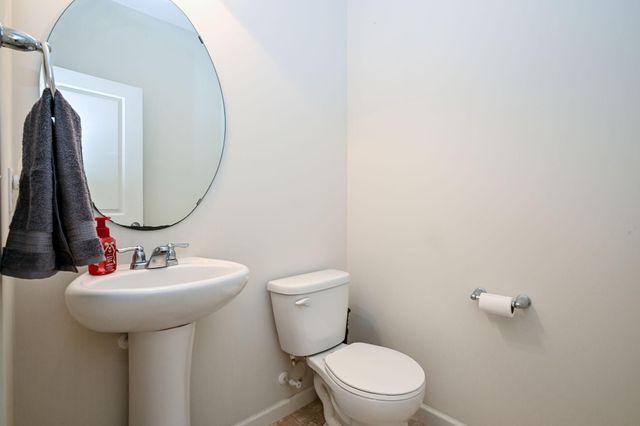 9343 Compass Pointe Road, Woodbury, MN 55129