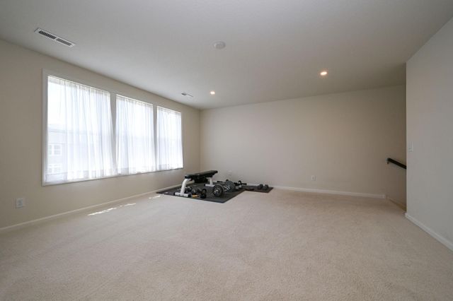9343 Compass Pointe Road, Woodbury, MN 55129
