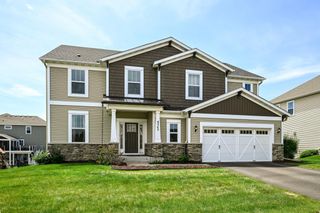9343 Compass Pointe Road, Woodbury, MN 55129