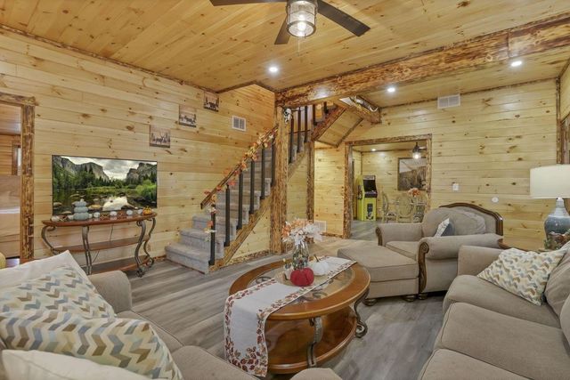 908 South 8th Street, Ironton, OH 45638